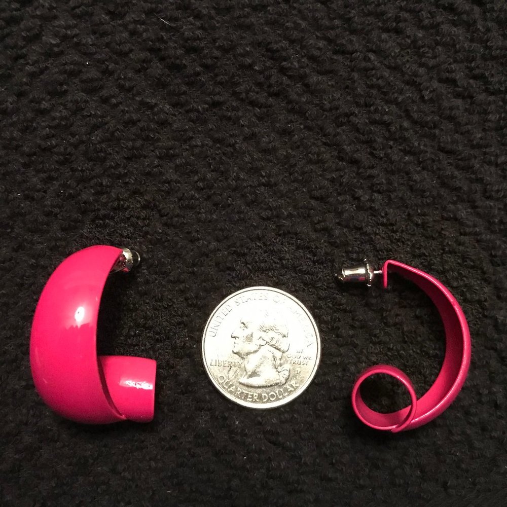 Vintage Pink Hoop Swirl Pierce 80's Earrings Retro